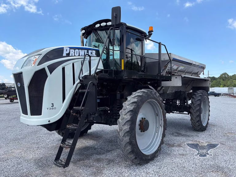 2019 GVM Prowler T380 Self-Propelled Fertilizer Spreader